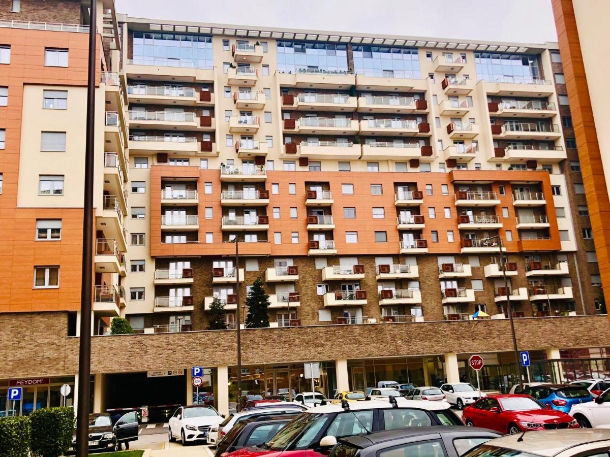 Apartment Azzurro Lux Belgrad Exterior foto